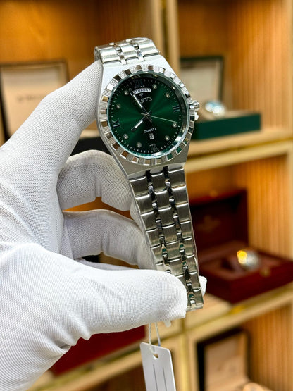 TROVE Original Quartz Watch with Metal Bracelet & Butterfly Master Lock