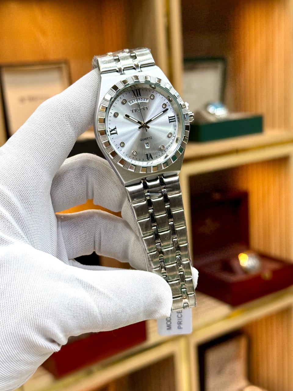TROVE Original Quartz Watch with Metal Bracelet & Butterfly Master Lock